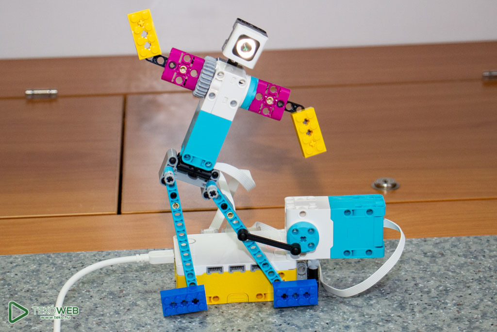 robot2 4